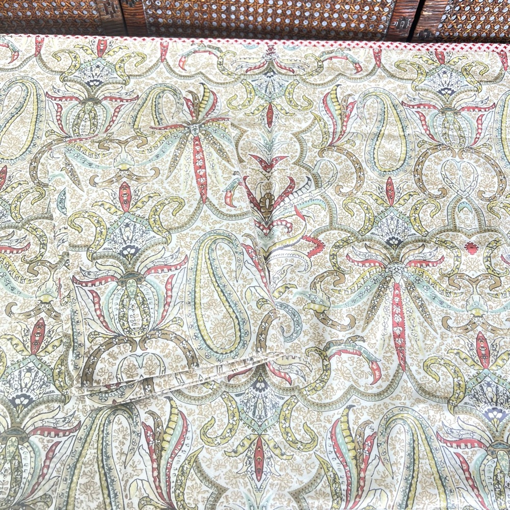 Martha Stewart pillow shams set of 2 standard Pima cotton paisley